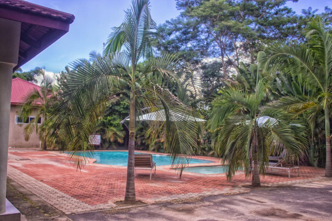 Waterfalls Hotel Lusaka Eksteriør billede